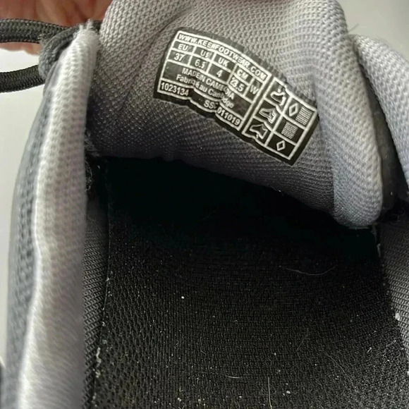 [US6.5]Keen Explorers  Black Sneaker-WMN - Picture 6 of 10